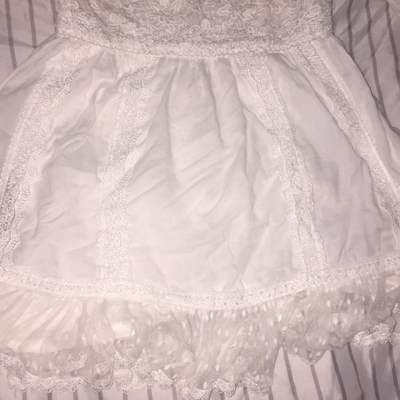 A beautiful blouse - Picture 4 of 8